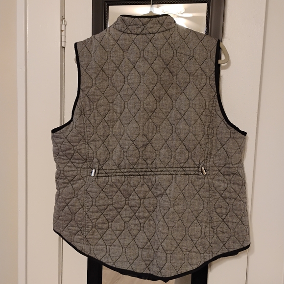 Croft & Barrow Quilted Woven Lined Vest,v2X - Picture 5 of 11